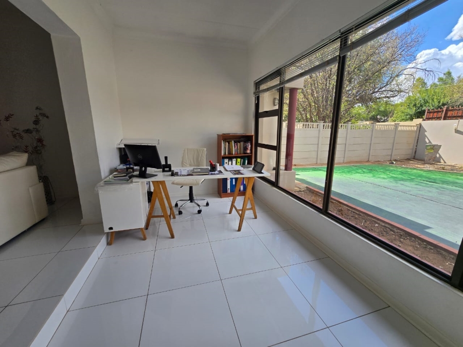 4 Bedroom Property for Sale in Dan Pienaar Free State